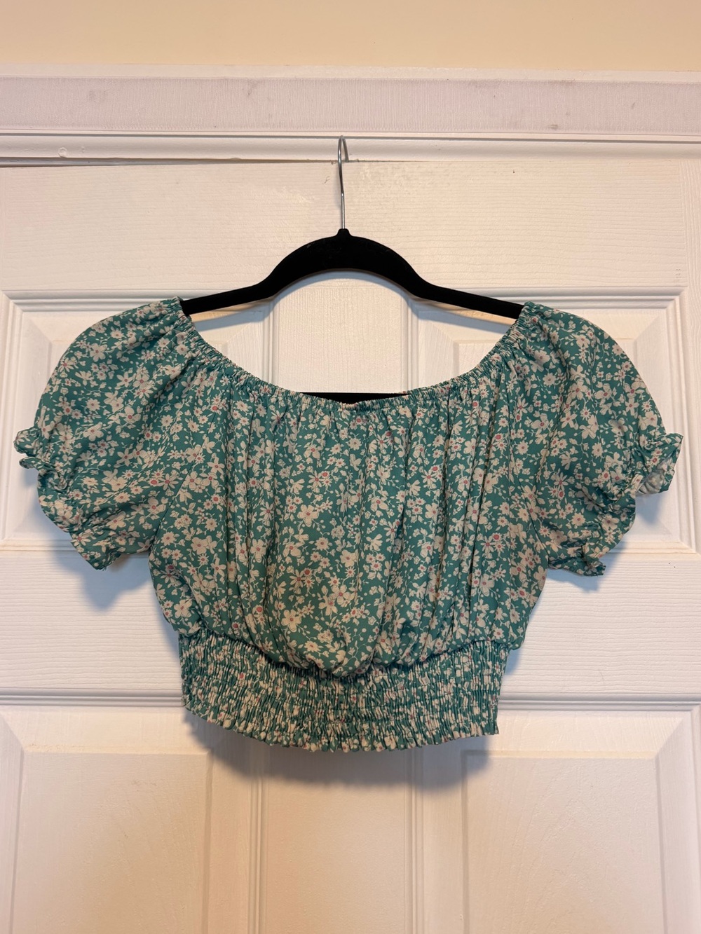 Sage Green Floral Puff Sleeve Smocked Crop Top Bust Friendly Size S